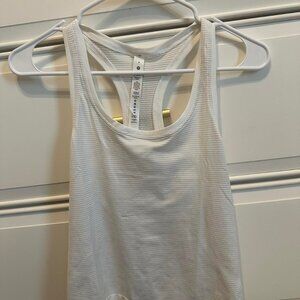 White Lululemon swiftly tech tank 2.0 race length